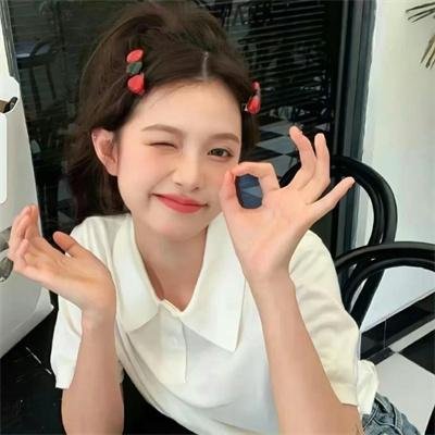 隔壁的吸血鬼美眉